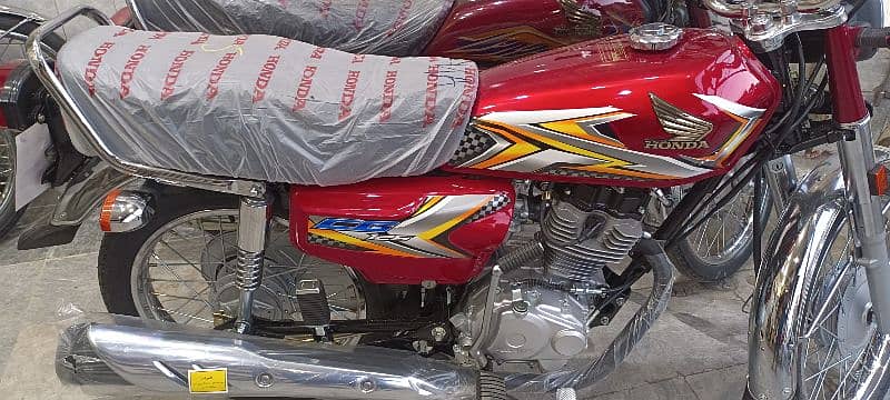 HONDA CG125 2025 NEW MODEL FRESH SERIAL 0/3/3/1/3/8/3/8/2/7/2 WHATSAPP 16