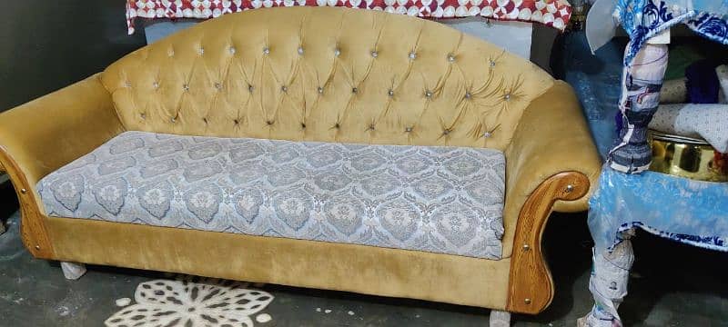 5 seater sofa new condition 7