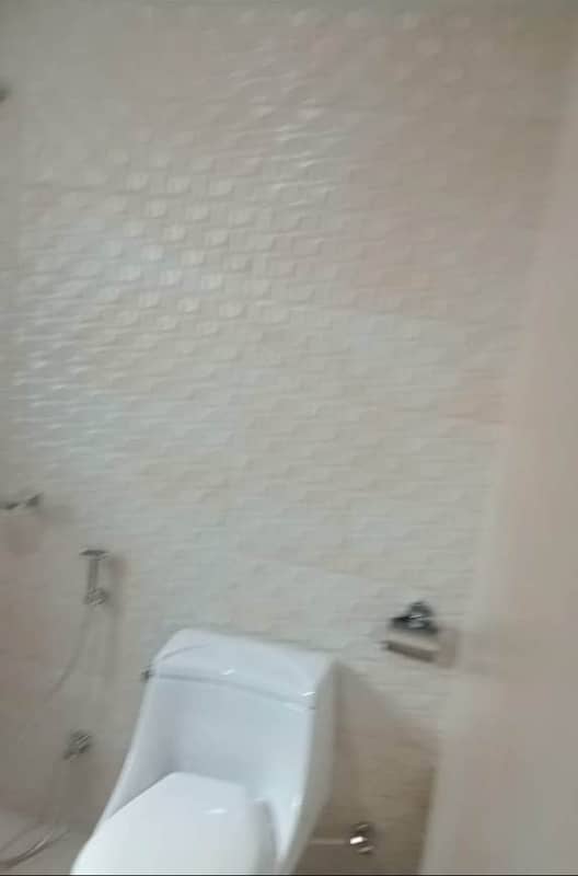 10 Marla 3 Bedrooms Flat fully Tiled For Rent 8