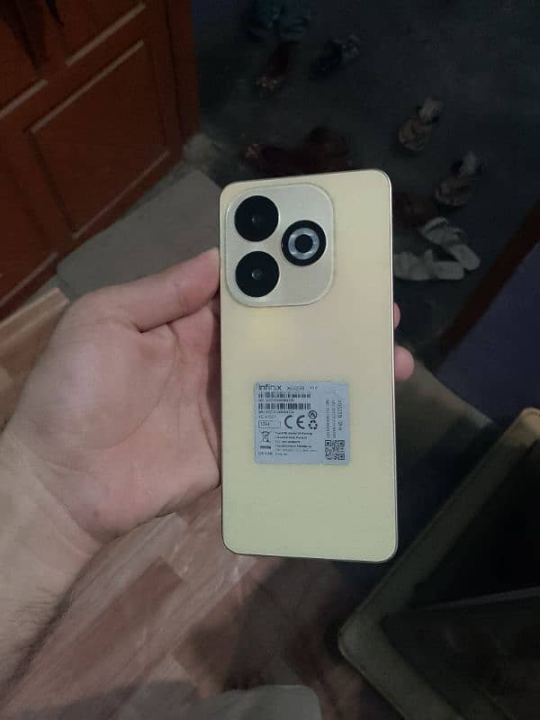 Infinix Smart 8 Pro 0