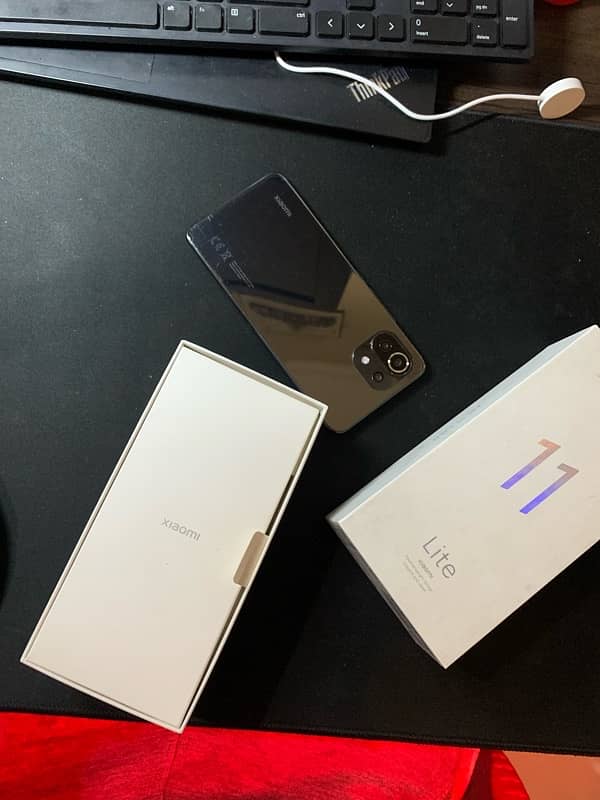 Xiaomi Mi 11 Lite 8/128GB with Box All Accessories 7