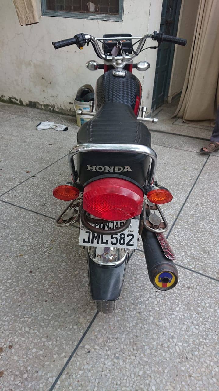 Honda CG 125 2015 3