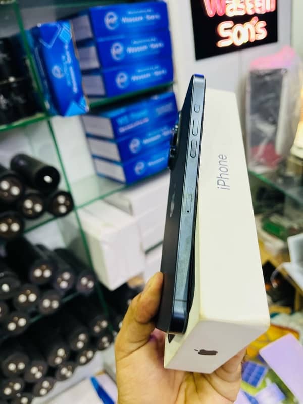 iPhone 15 Pro max PTA Approved 5