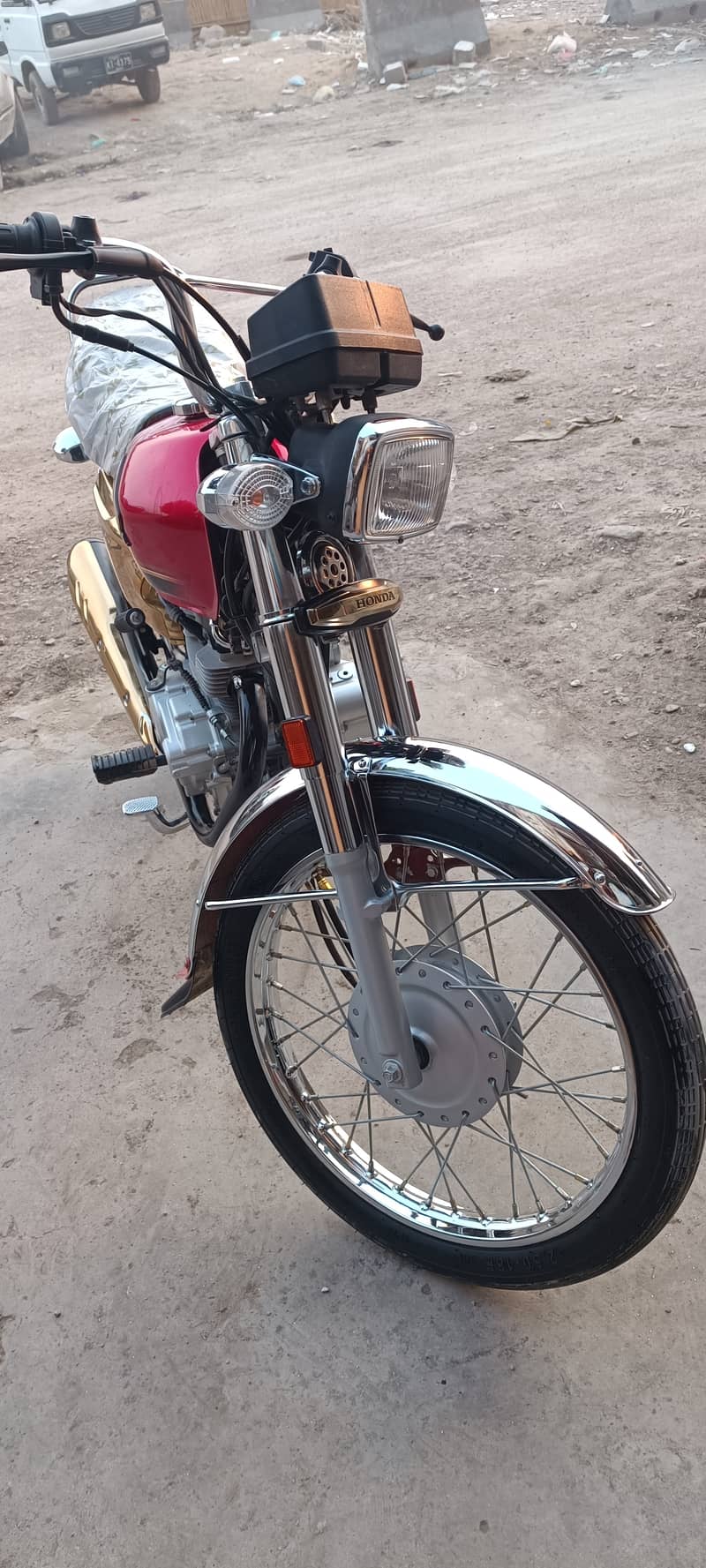 honda125spacial addition7 month 31 date Ki garii hy condition 10 by 10 8