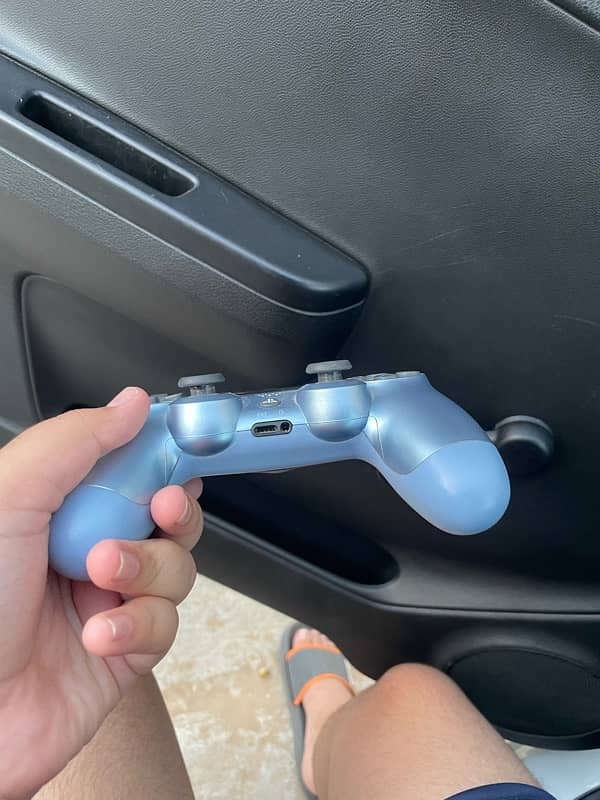 PS4 controller original blue 3