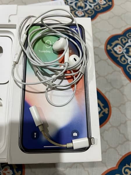 Apple iphone X 64GB PTA APPROVED 4