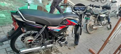 Honda CD 70 Dream, Qucik Sell, Geniune Bike, 1 hand use, 22000km.