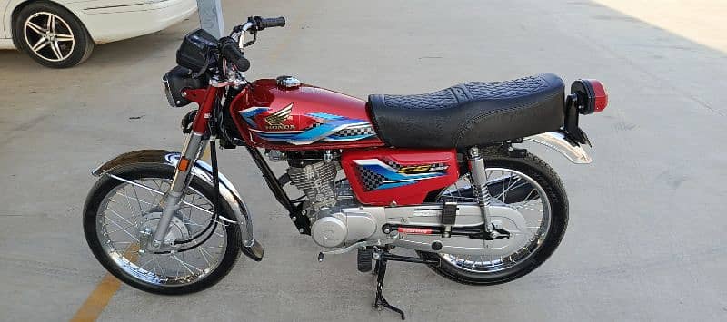 Honda 125. CG 8