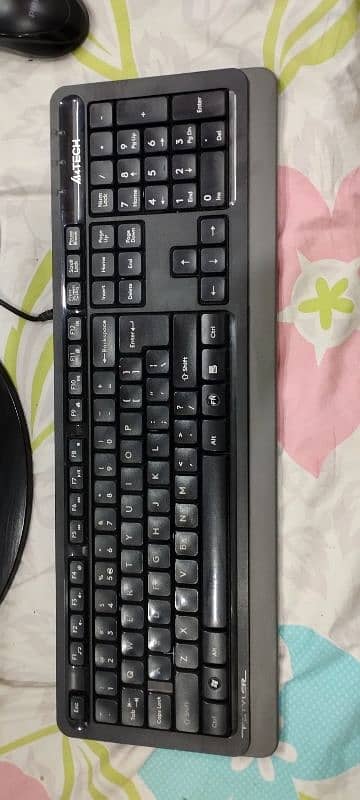 core i3/4th gen/with display screen/keyboard/mouse 5