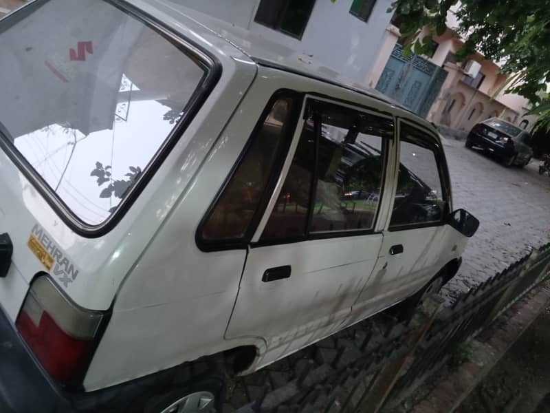 2015 EURO MEHRAN URGENT FOR SALE IN ALLAMA IQBAL TOWN 2