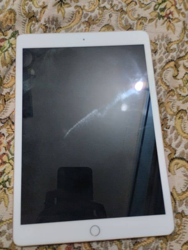 Ipad (8th generation) 2