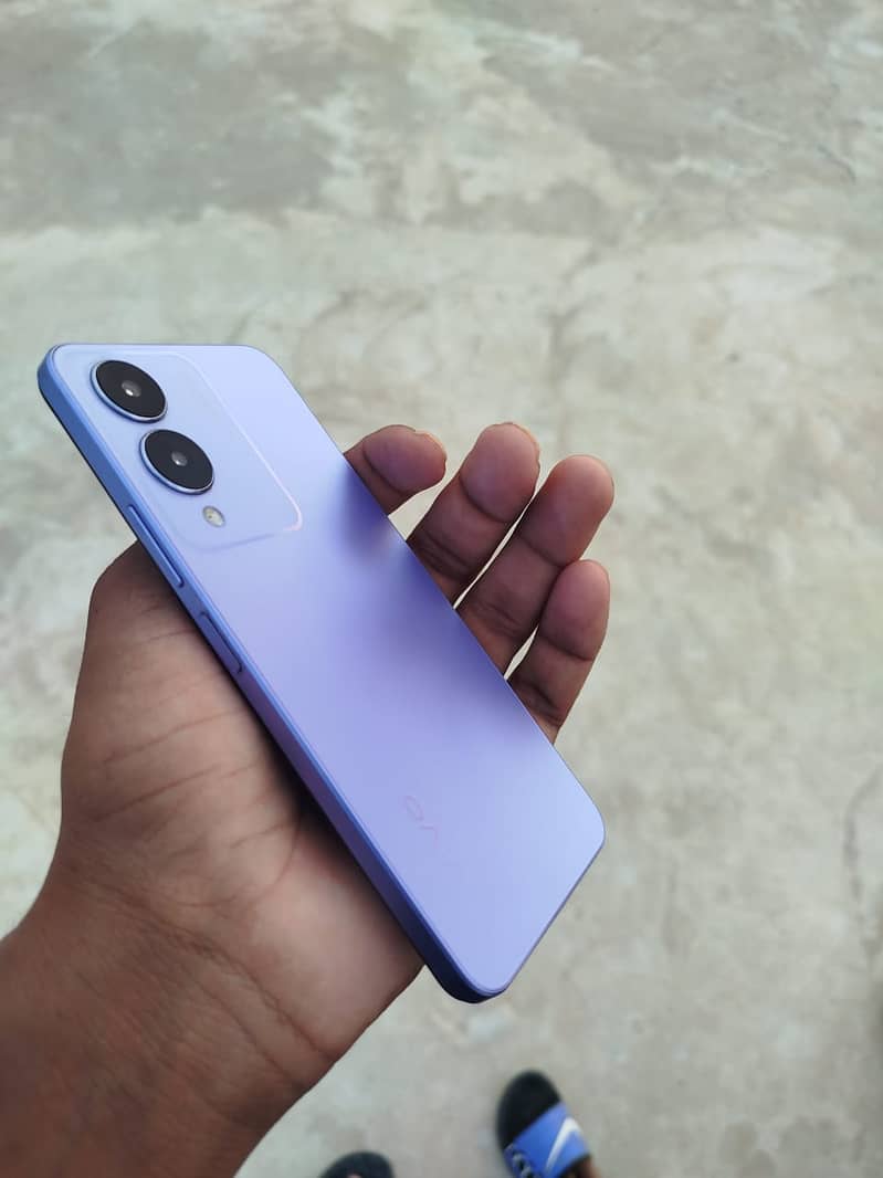 vivo Y17s 2