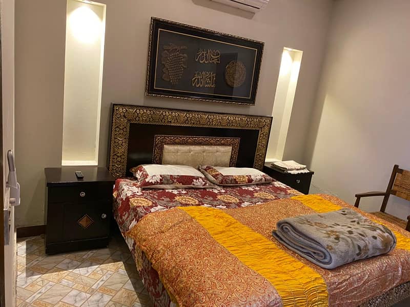 1 BED FURNISHED 625 sqft AA Block Bahria Town Lahore Available for Rent 1