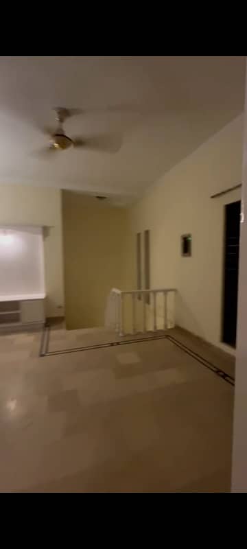 1 kanal house for rent in gulberg for family and female students+jobholder and office software house+ call centre 5