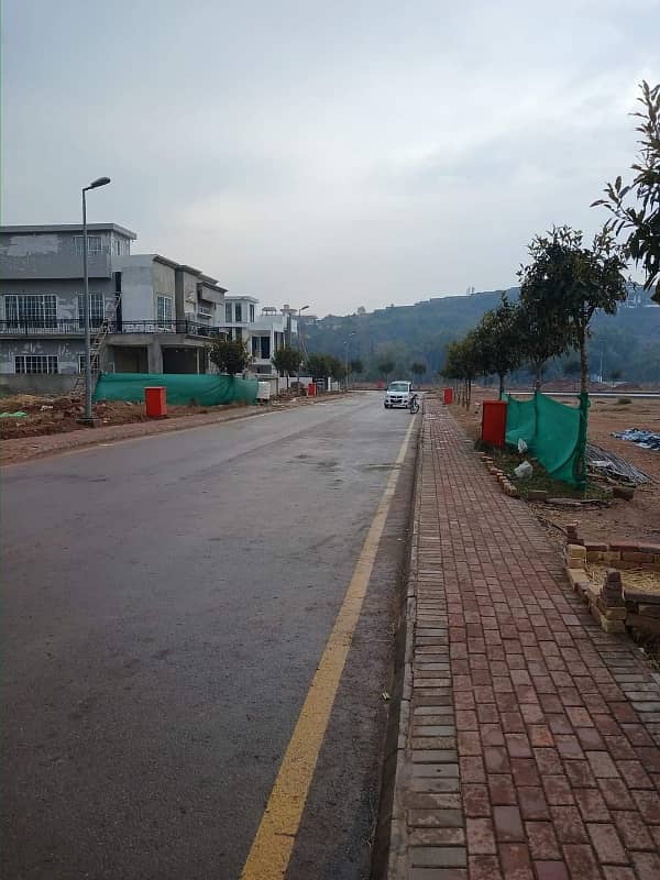 Bahria enclave sector M 1 kanal plot for sale murree view sun facing plot 4