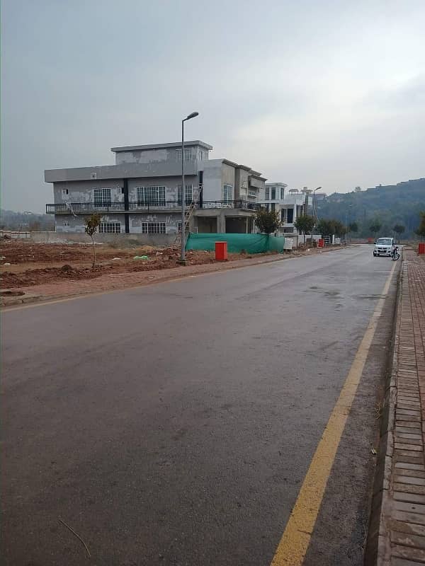 Bahria enclave sector M 1 kanal plot for sale murree view sun facing plot 7