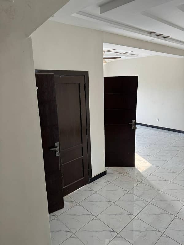 Spacious And Bright Home For Sale In Sector N Bahria Enclave Islamabad 25