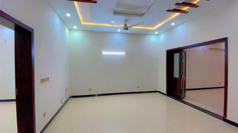 Bahria Enclave Sector C1 10 Marla House For Sale Used Like Brand New House 4