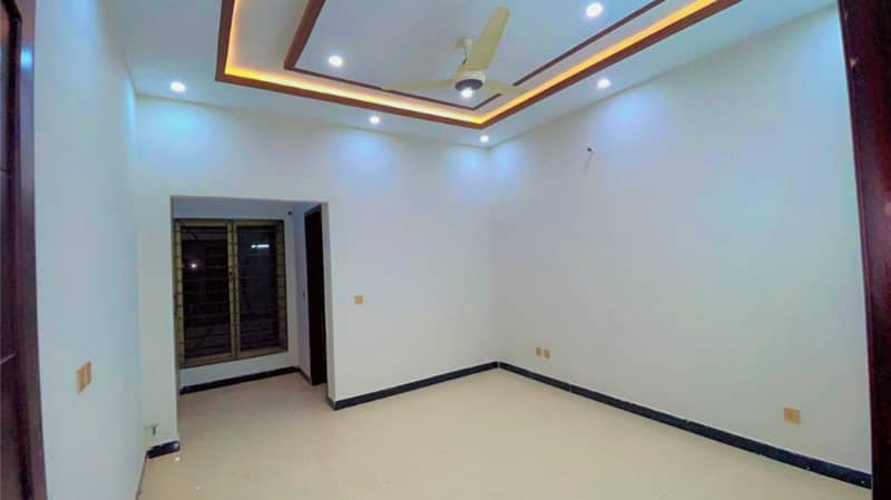 Bahria Enclave Sector C1 10 Marla House For Sale Used Like Brand New House 14