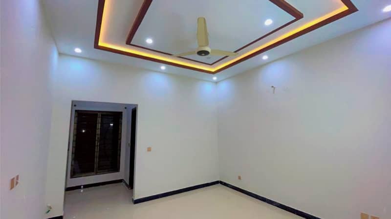 Bahria Enclave Sector C1 10 Marla House For Sale Used Like Brand New House 18