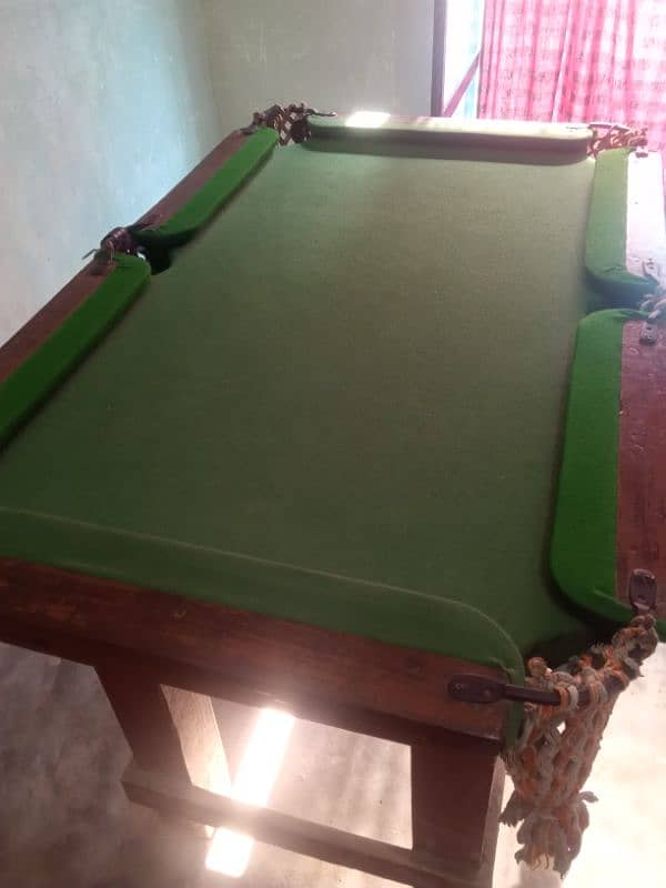 Mini Snooker Table 4x2.5 Feet 4