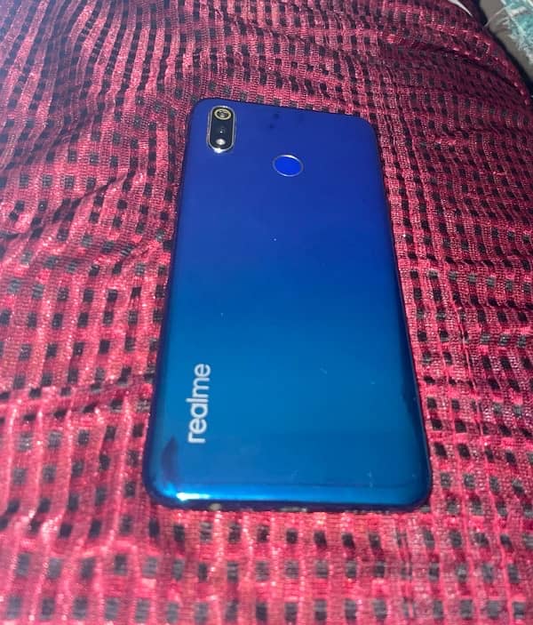 Oppo Realme 3 ( 4, 64 ) 3