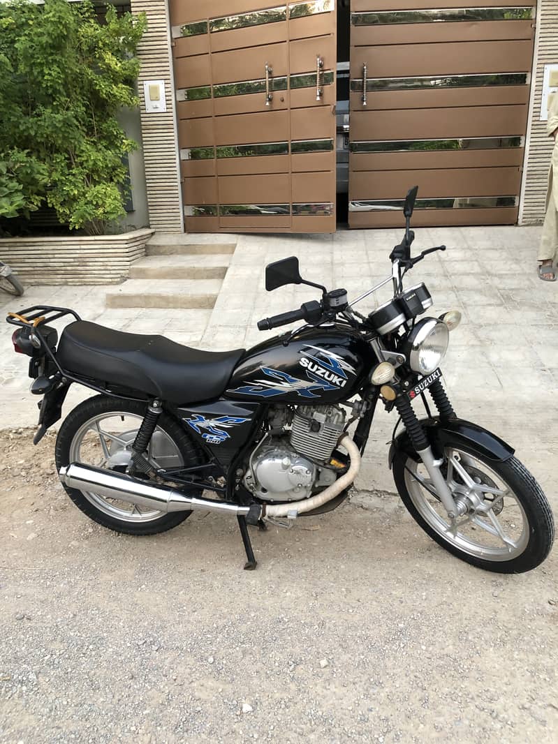 Suzuki GS 150 SE 2021 2