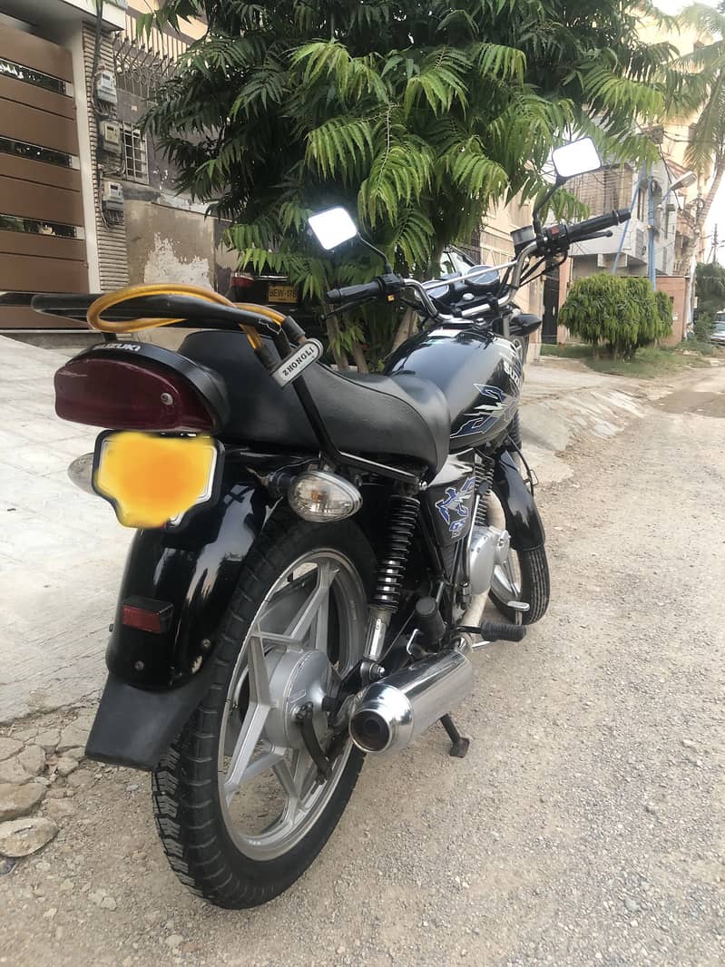 Suzuki GS 150 SE 2021 5