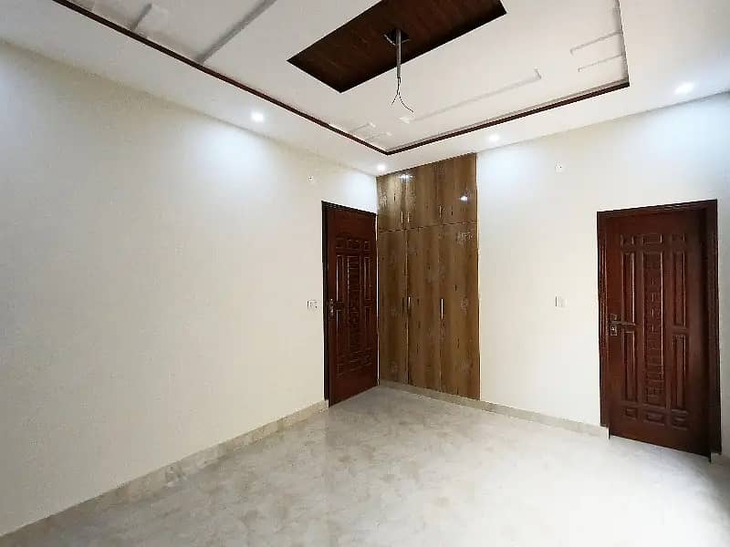 5 Marla Slightly Used & Well Maintained House for Sale in Bahria Town CC Block 28