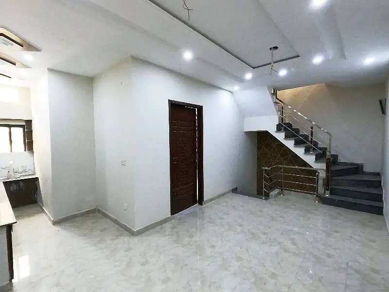 5 Marla Slightly Used & Well Maintained House for Sale in Bahria Town CC Block 31