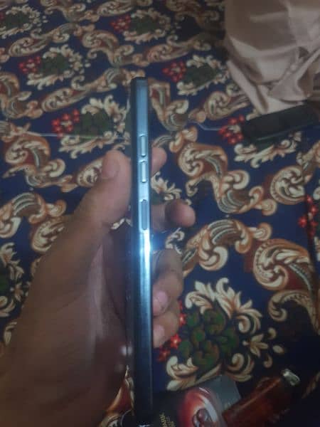 Tecno Spark C10 3