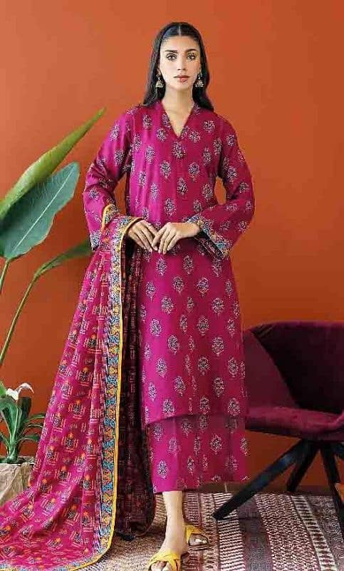 3 Pcs Women's Unstitched Khaddar Printed Suit 4