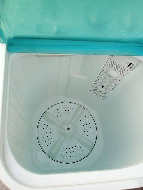 Hair washing machine and dryer 3