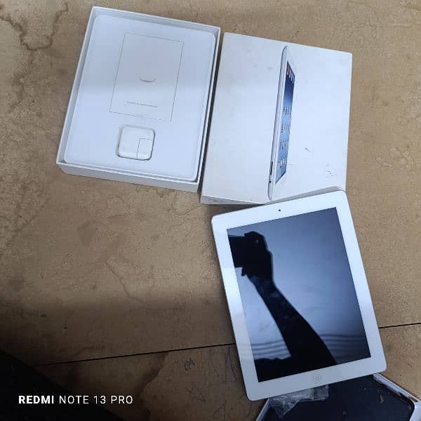 Apple iPad 3rd generation 0