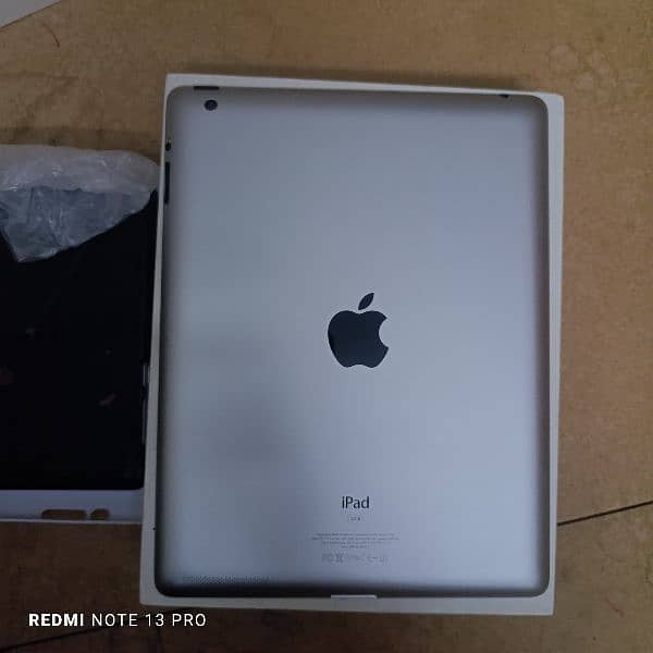 Apple iPad 3rd generation 9