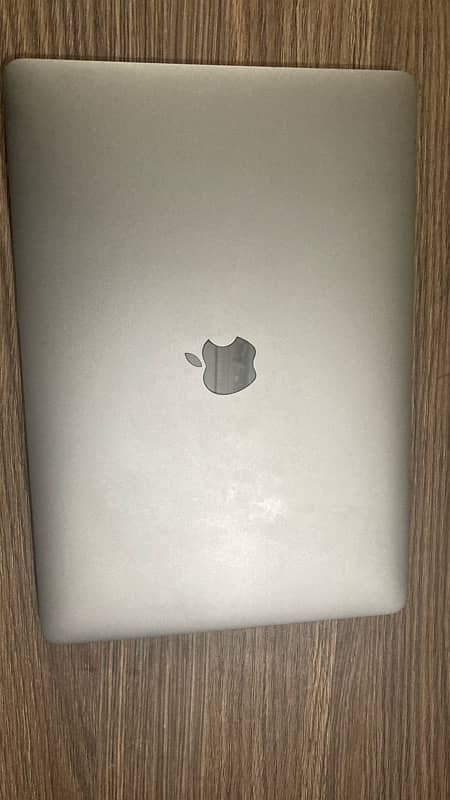 Macbook Pro 16/256 gb 2016 0