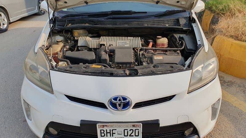 Toyota Prius 2013 8