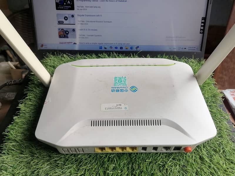 Fiberhome HG6812M xpon gpon epon fiber optic router 2G & 5G dual band 4