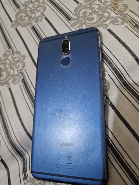 huawei mate 10 lite with just box and orignal cover 4