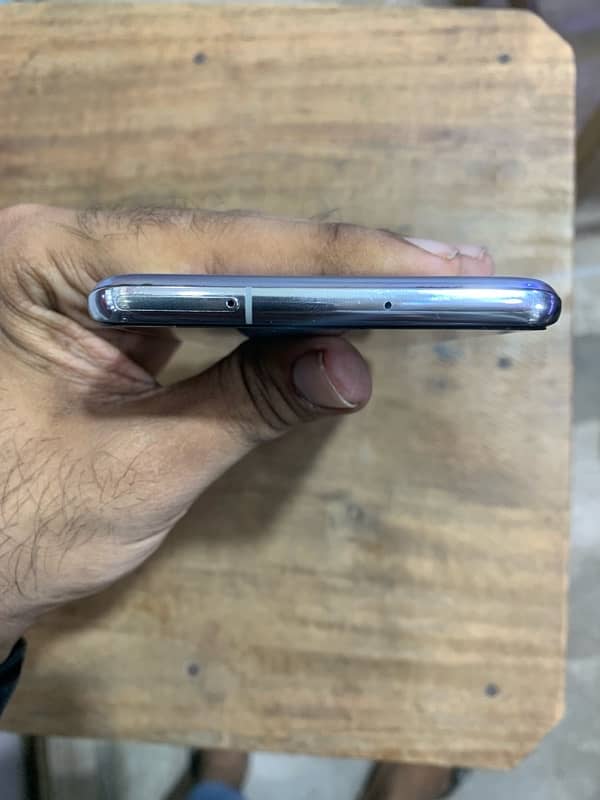 Samsung s105g pta approved 8/256 4