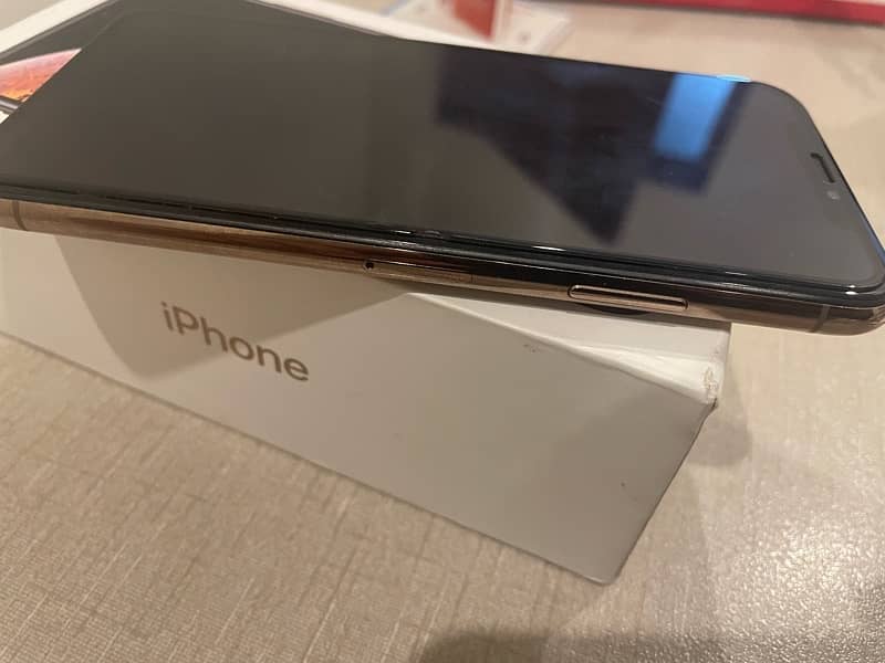 iPhone XS FU PTA approved 64gb 2