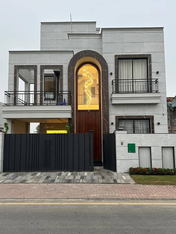 8 Marla luxury house for sale C block bahria orchard solid construction owner built 0