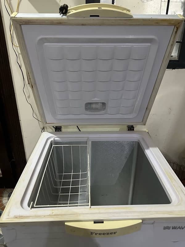 Waves Single Door Freezer WDF 309 1