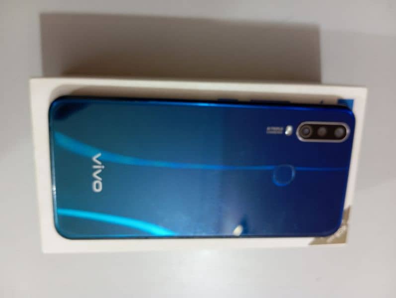 VIVO Y15 1