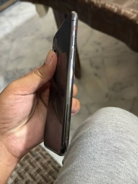 i phone xs 64 Gb PTA aproved 7