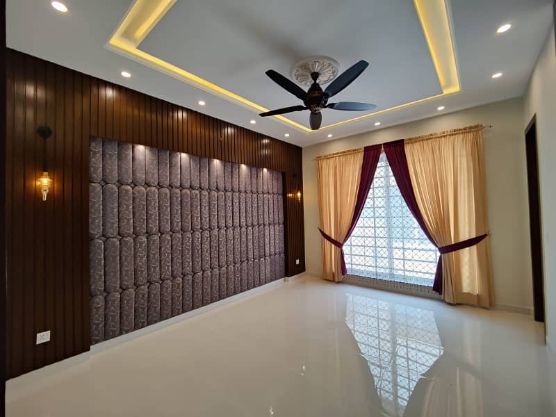 LOCK OPTION BRAND NEW PORTION FOR RENT 6