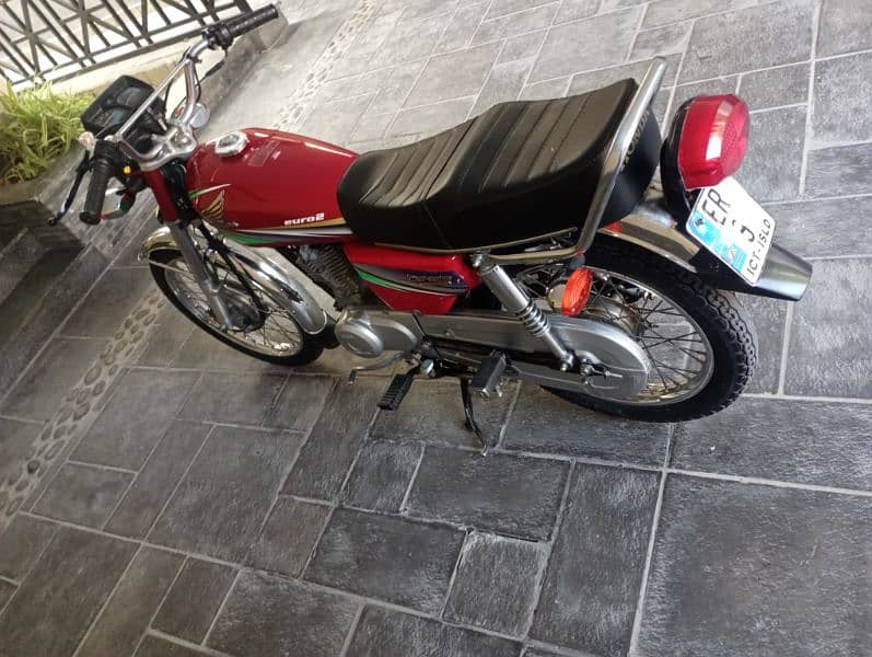 Honda CG 125 2013 4