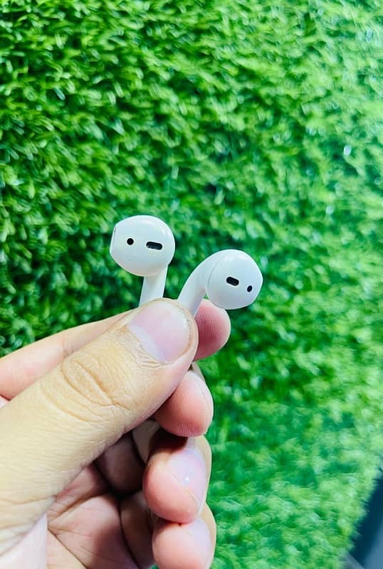 Airpods Secnd Generation 2