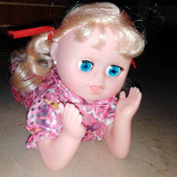 musical leg kicking doll (very rare) 1