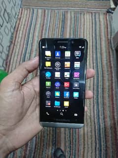 Blackberry Z30 (Amoled Display 4G) 0